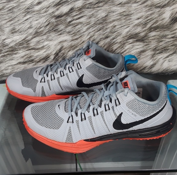 nike lunar tri